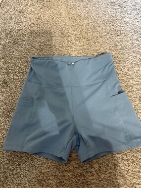 Size small